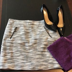 Very cute Loft size 4p skirt
